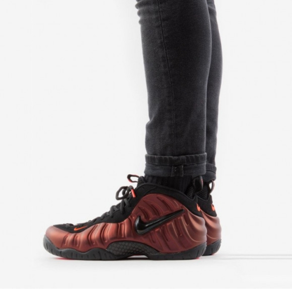 Nike Air Foamposit Pro Hyper Crimson Sz 9.5
